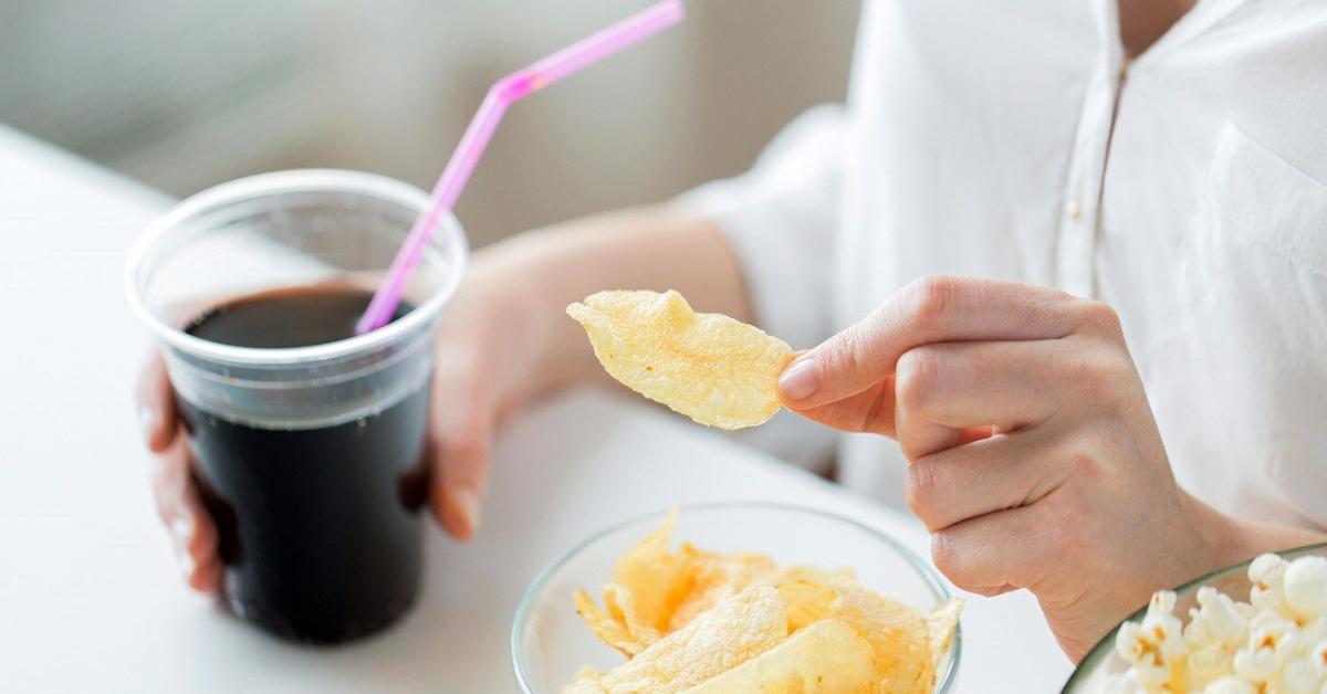 6 thực phẩm khiến xương hỏng dần và 5 thực phẩm khiến xương chắc gấp đôi?